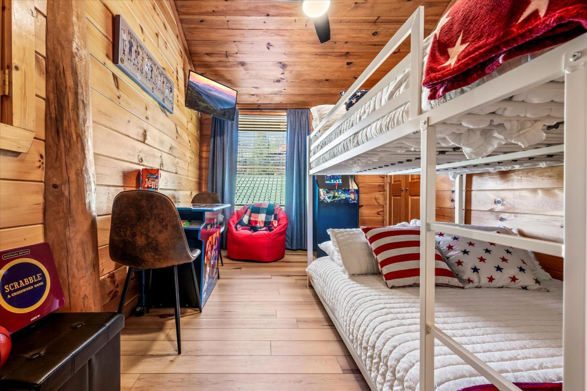 Smokies Boutique Cabins: Mountain Retreat with Resort Amenities Gatlinburg Exterior photo